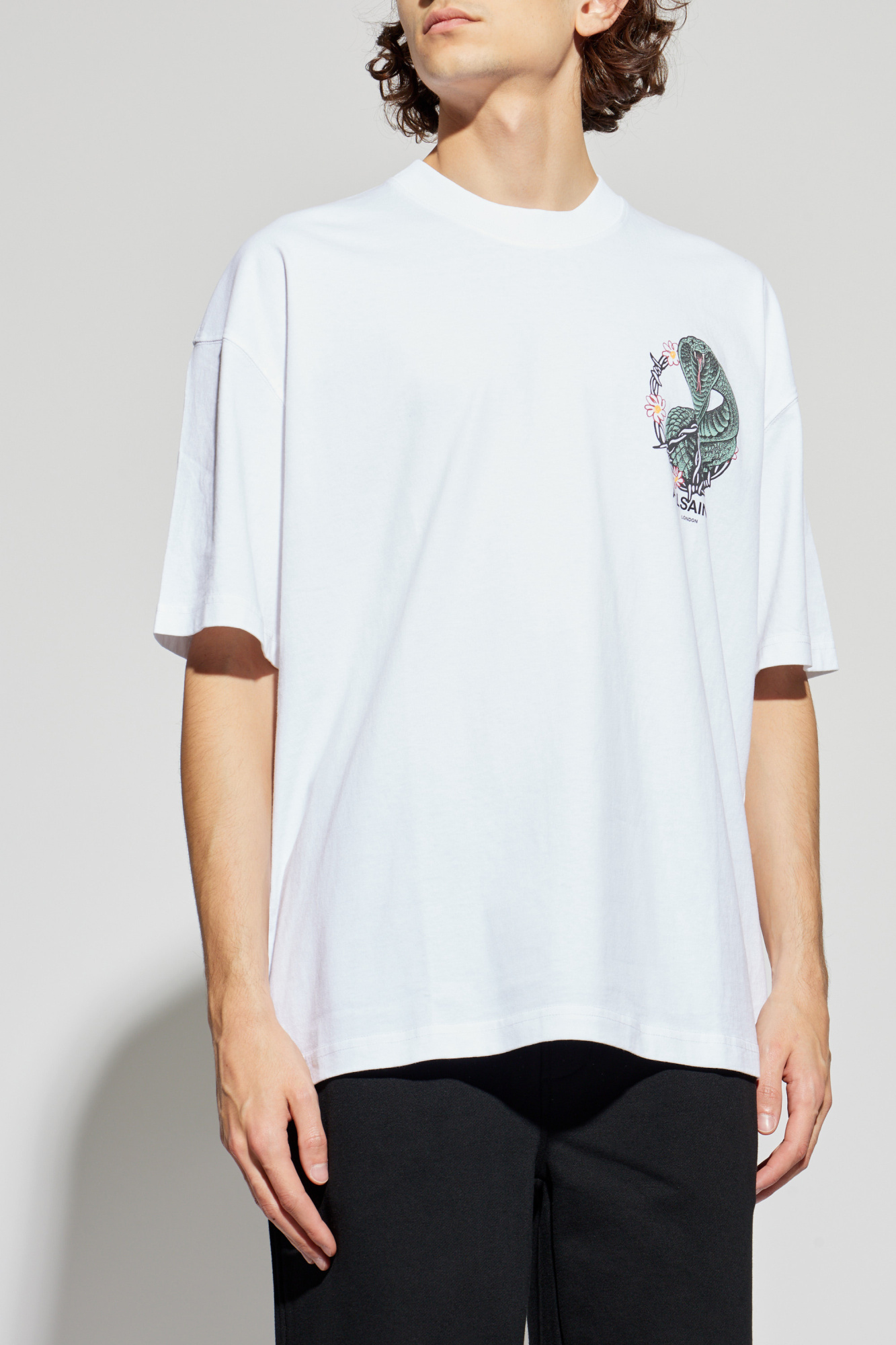White T-shirt 